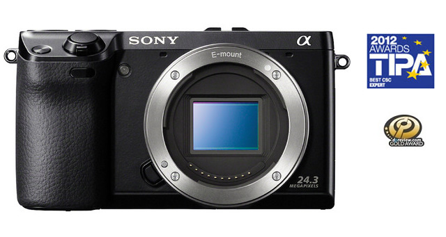 A Câmara fotográfica Sony NEX-7, com lentes amovíveis, tem qualidade profissional e cabe no seu bolso.