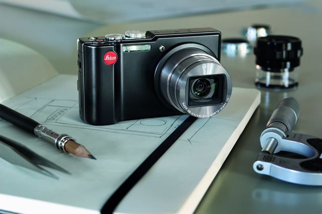 LEICA V-LUX 40